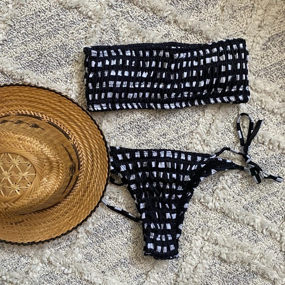 Gingham bikini - Picture 5 of 8